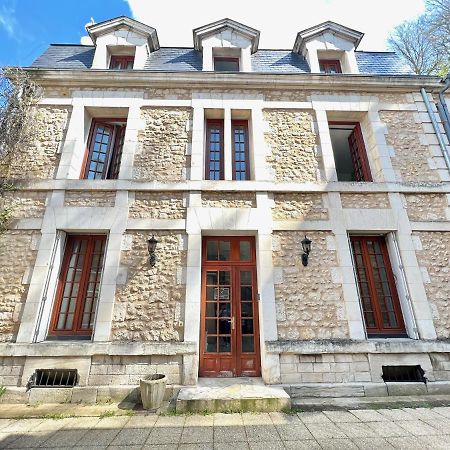 Le Melusine , A 50M De La Gare De Poitiersアパートメント エクステリア 写真